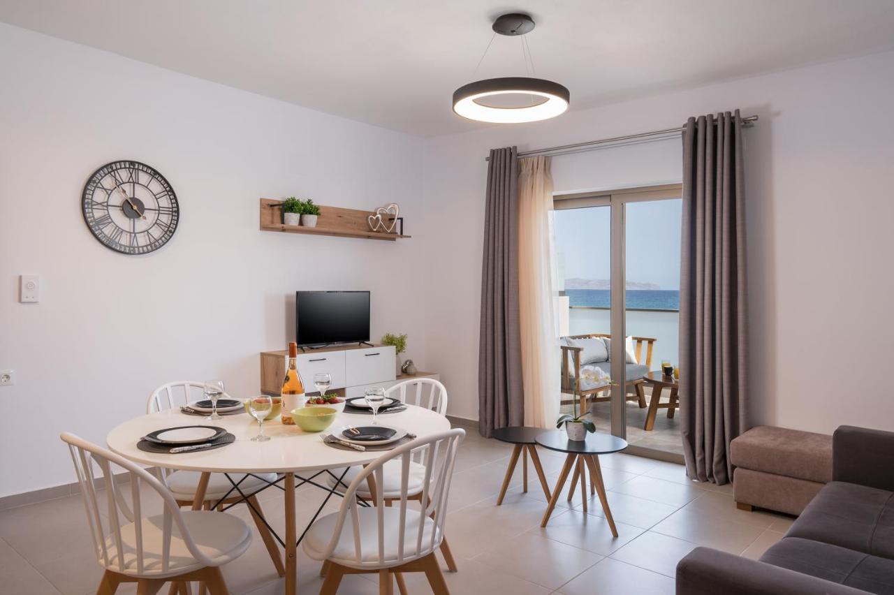 Indigo Blue Seaside Deluxe Apartments Kíssamos Екстериор снимка