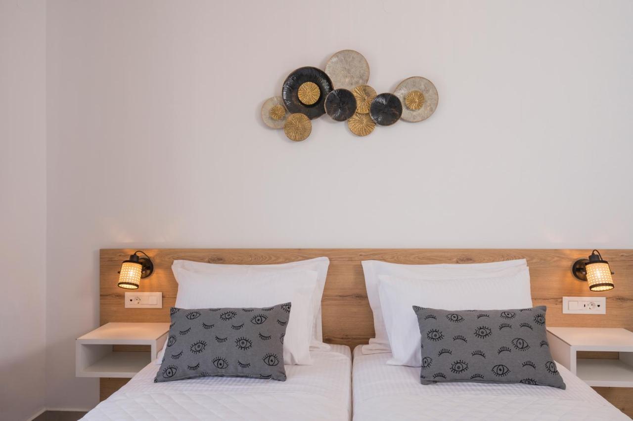 Indigo Blue Seaside Deluxe Apartments Kíssamos Екстериор снимка