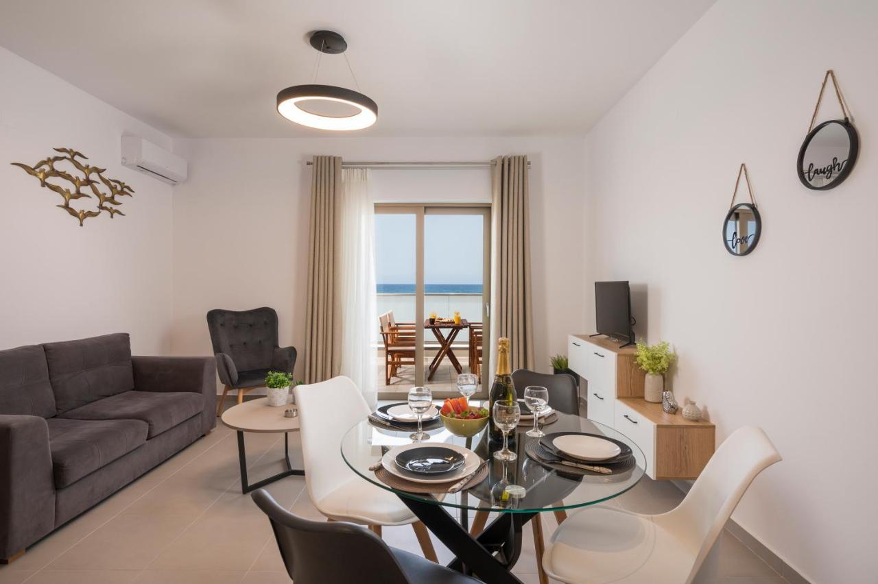 Indigo Blue Seaside Deluxe Apartments Kíssamos Екстериор снимка