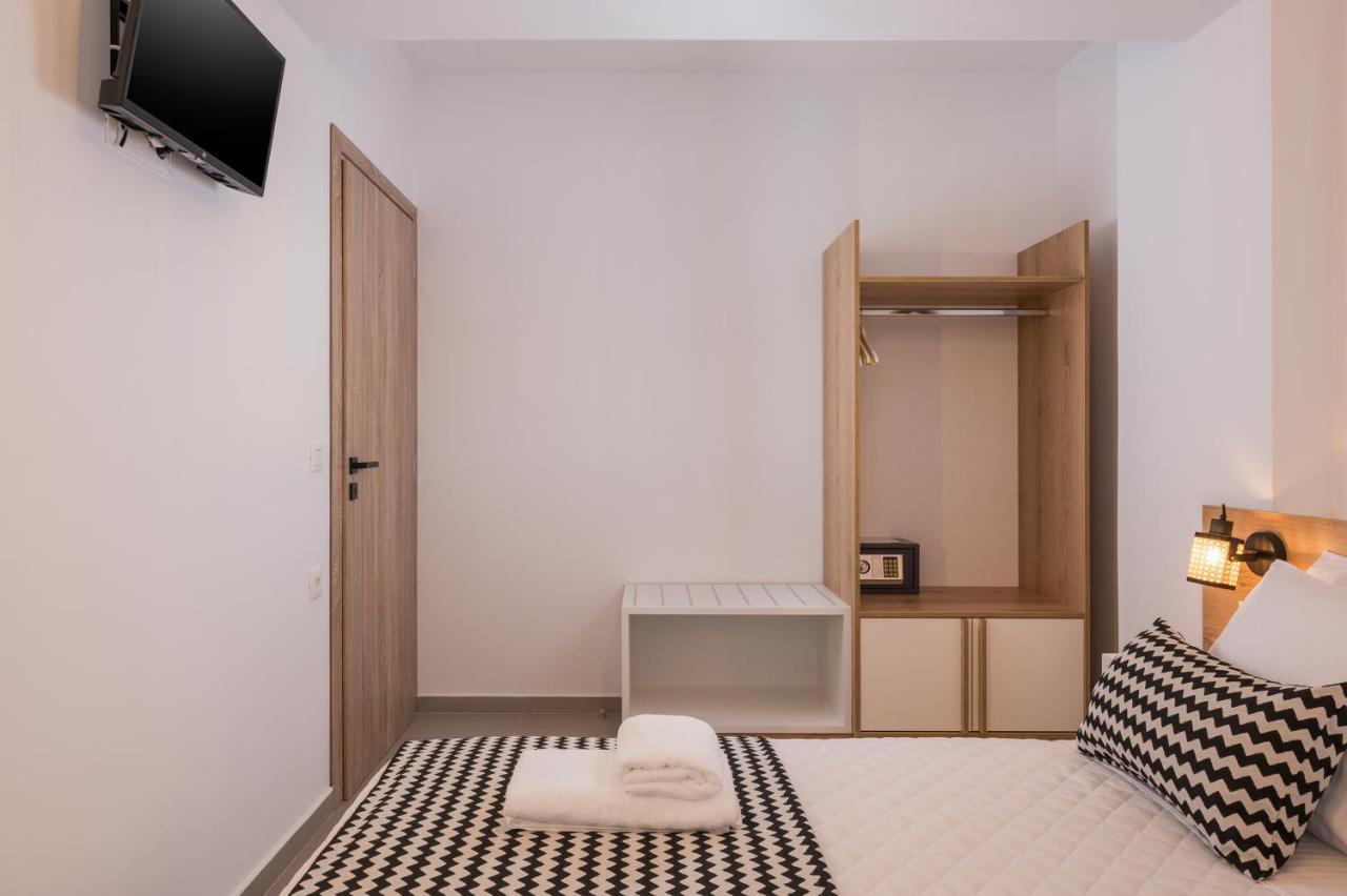 Indigo Blue Seaside Deluxe Apartments Kíssamos Екстериор снимка