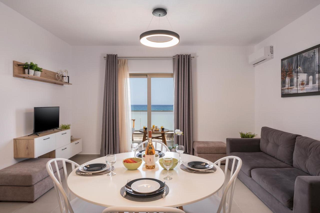 Indigo Blue Seaside Deluxe Apartments Kíssamos Екстериор снимка