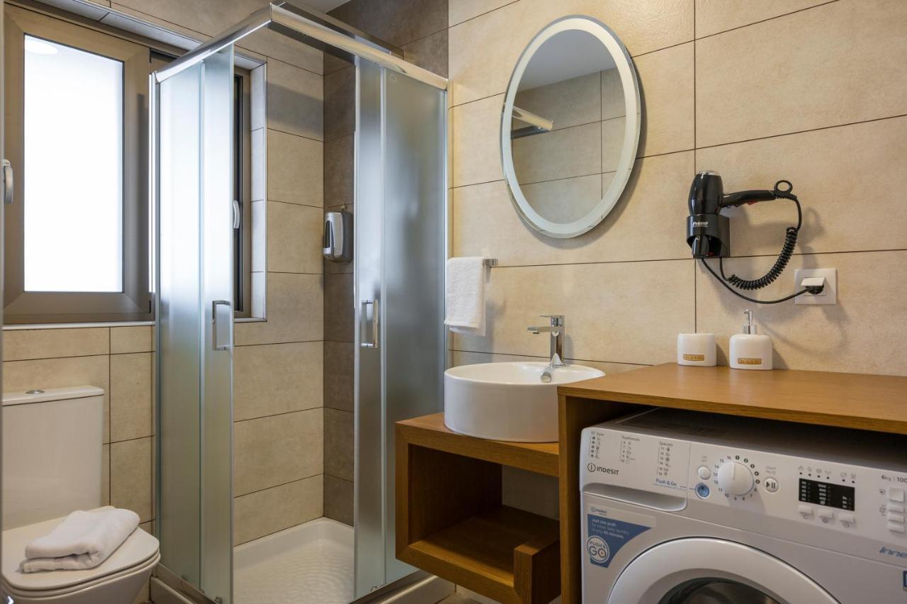 Indigo Blue Seaside Deluxe Apartments Kíssamos Екстериор снимка